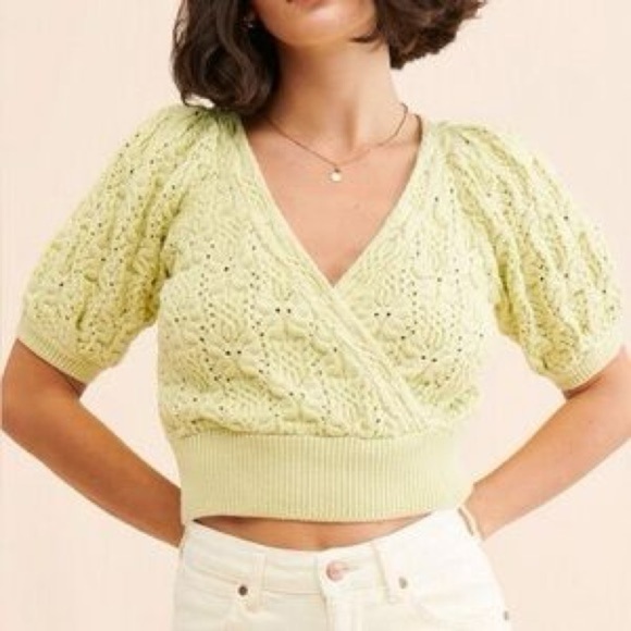 ASTR Elowen Lime Green Knit Wrap Cropped Short Sleeve Sweater - Picture 1 of 10